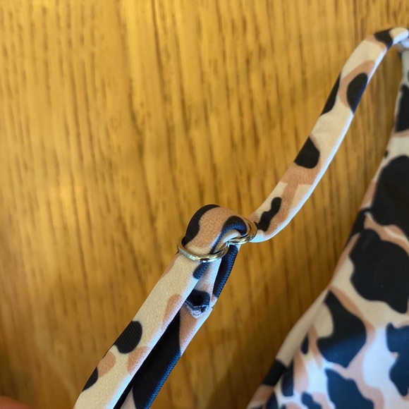 Cheetah Print Underwire Bikini Top - Picture 6 of 6